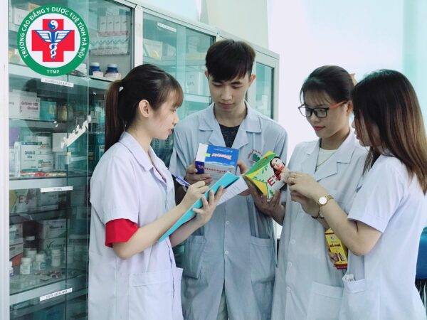 Hướng đi nào cho các Dược sỹ tương lai?