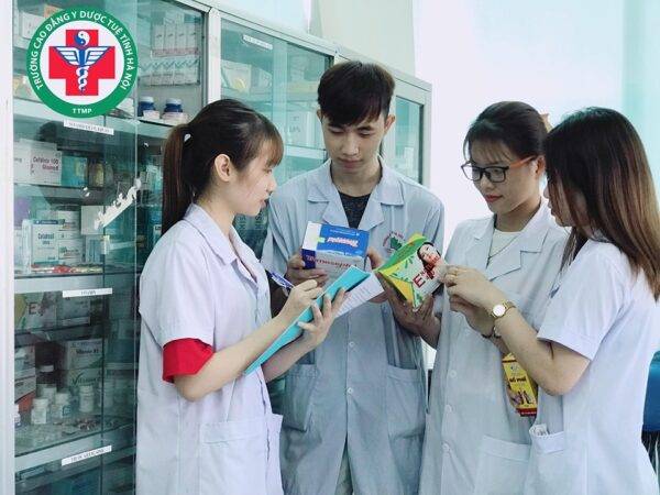 Tuyến sinh ĐH Dược liên thông năm 2019