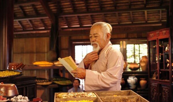 Tìm hiểu về khái niệm, công việc của bác sỹ, y sỹ y học cổ truyền là gì?