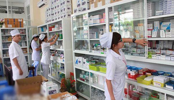 Ngoài bán thuốc, sinh viên tốt nghiệp Cao đẳng Dược còn có thể làm gì?