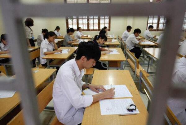Không có đề minh họa thi THPT 2020: Chuyên gia đồng tình, giáo viên, học sinh