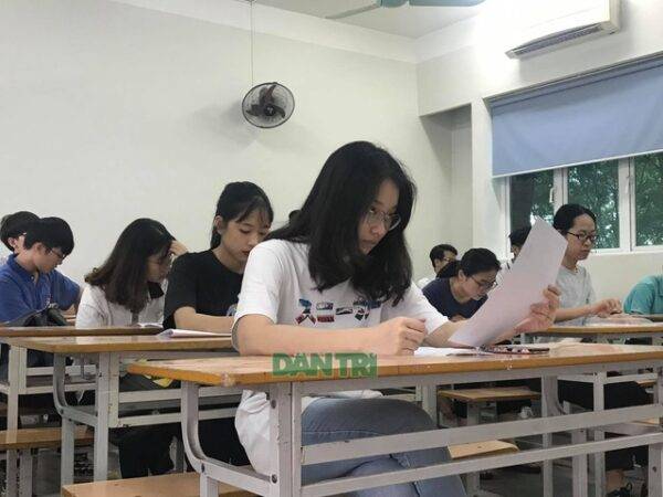 Bộ GD&ĐT có thể điều chỉnh lịch thi THPT quốc gia nếu nghỉ học kéo dài