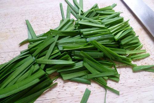 Cây hẹ, vị thuốc kháng sinh thiên nhiên cực tốt