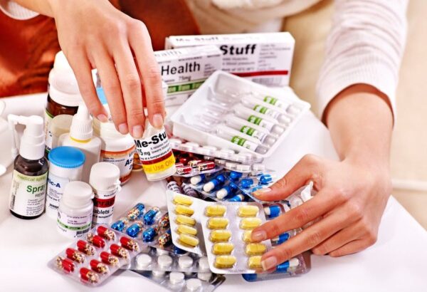 Dược sĩ chỉ cách sử dụng thuốc hạ sốt an toàn trong mùa dịch
