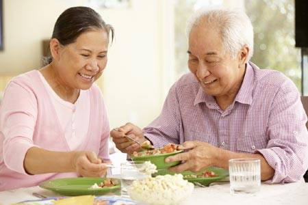 Nắng nóng gia tăng nguy cơ mắc bệnh ở người cao tuổi